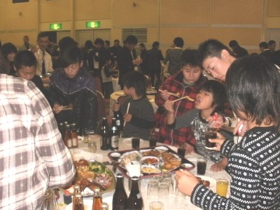 中華と言えば広島県支部指導員の谷崎初段が経営する料理店「カザフ！」今年も作ってもらいました。